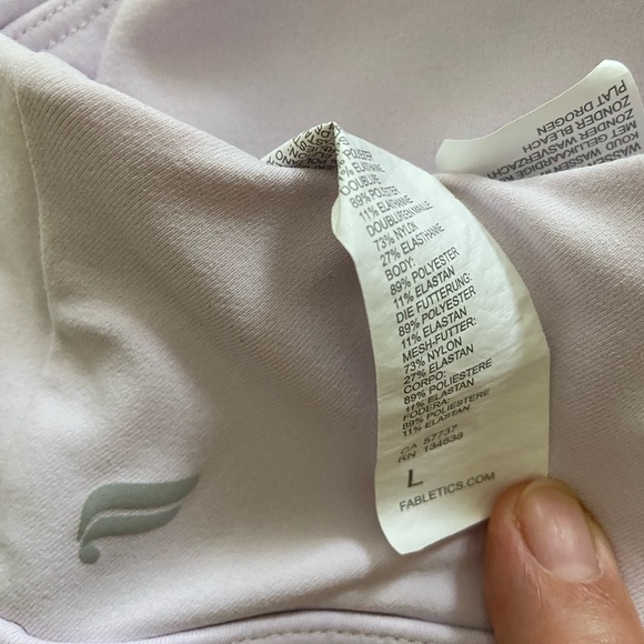 Fabletics Oasis Cross-Back Sports Bra in light lilac size L - Picture 2 of 6
